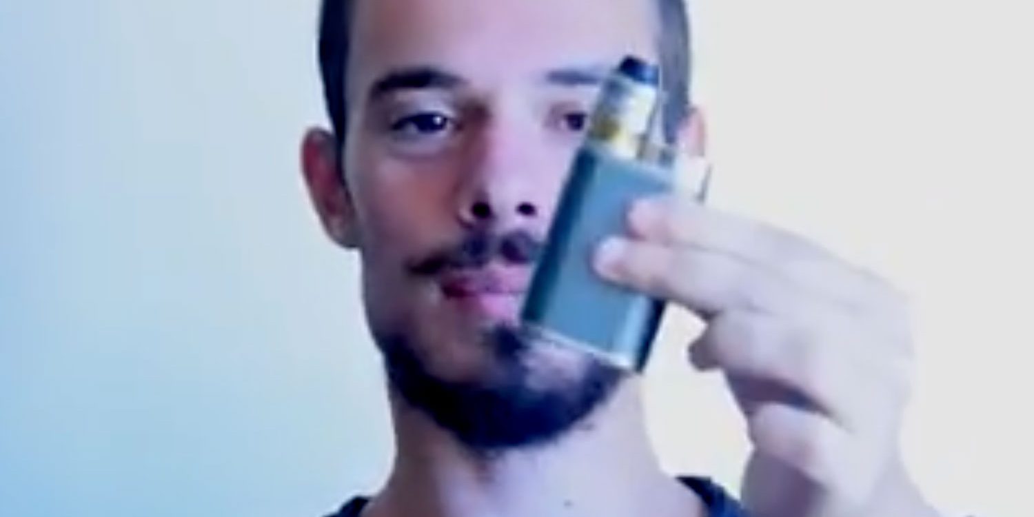 VapeFags Greece Vape Reviewer BomberTech Pindad Driptank
